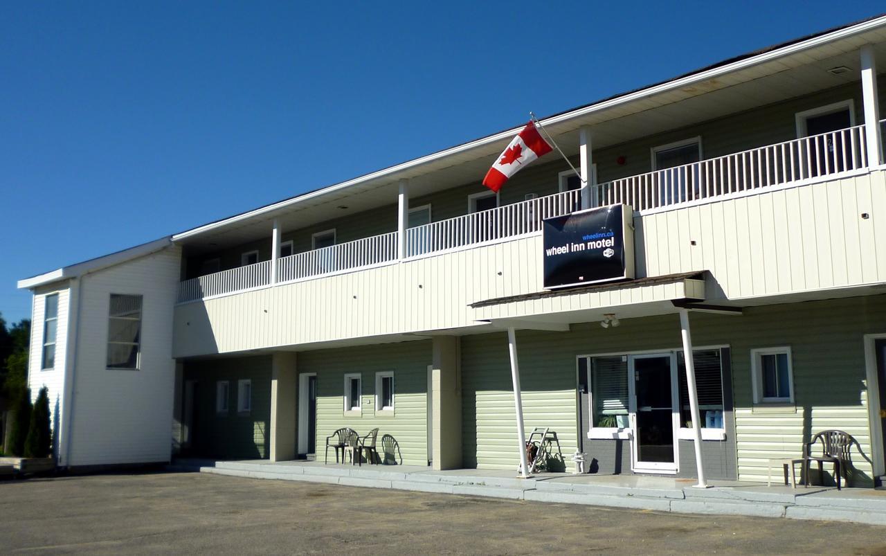 Wheel Inn Motel New Liskeard Ngoại thất bức ảnh