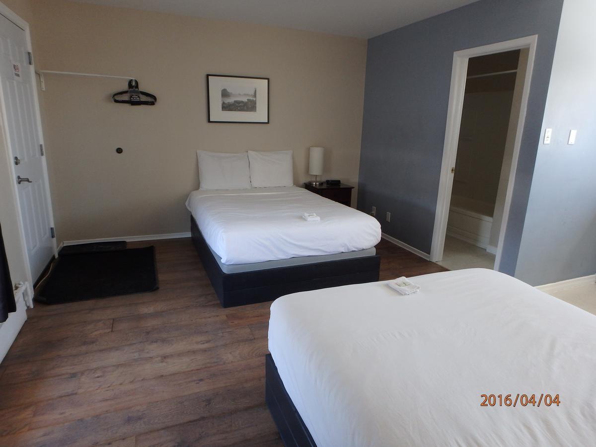 Wheel Inn Motel New Liskeard Ngoại thất bức ảnh