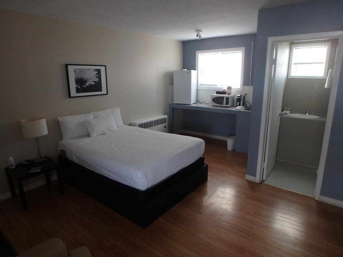 Wheel Inn Motel New Liskeard Ngoại thất bức ảnh