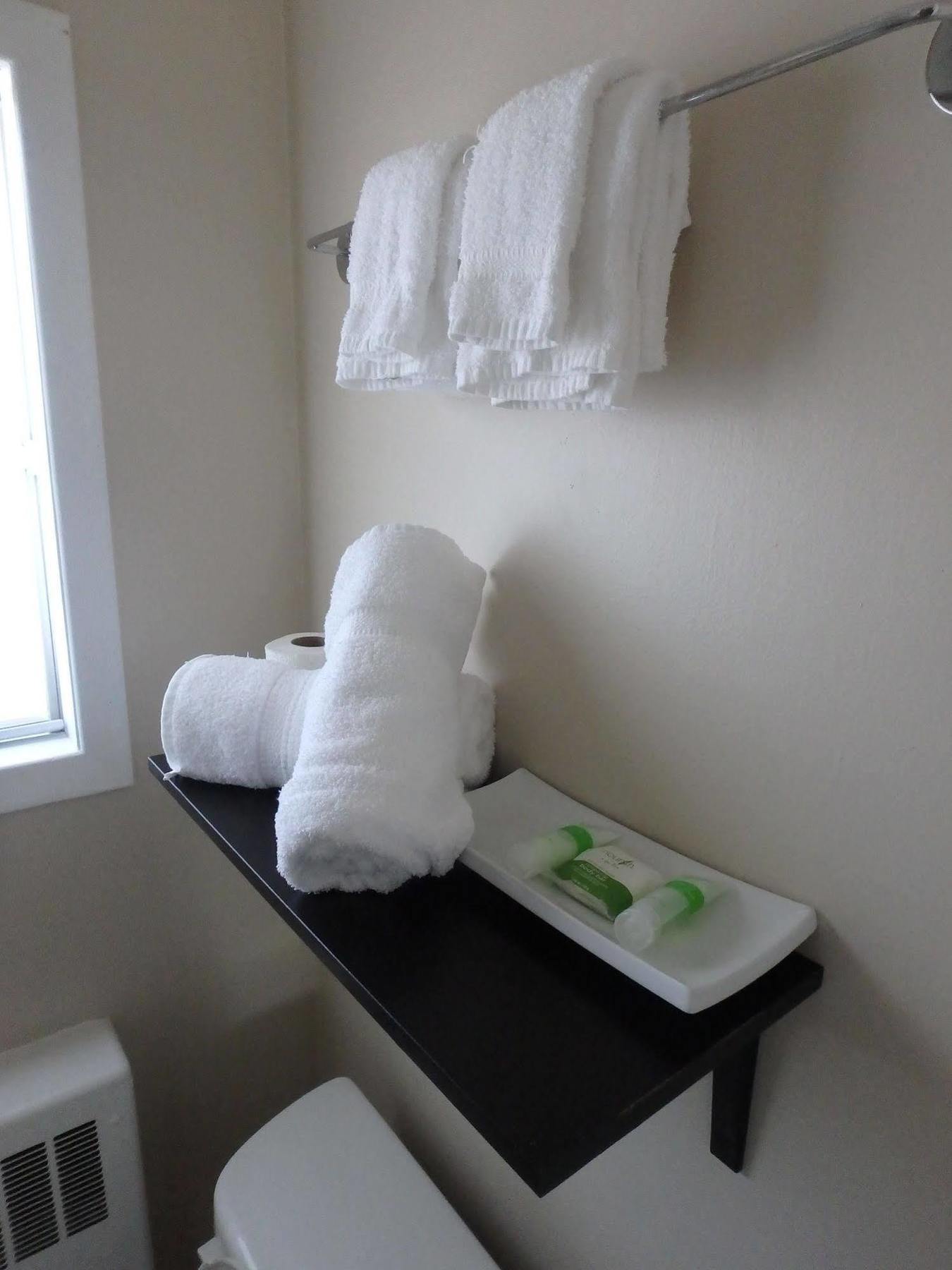 Wheel Inn Motel New Liskeard Ngoại thất bức ảnh