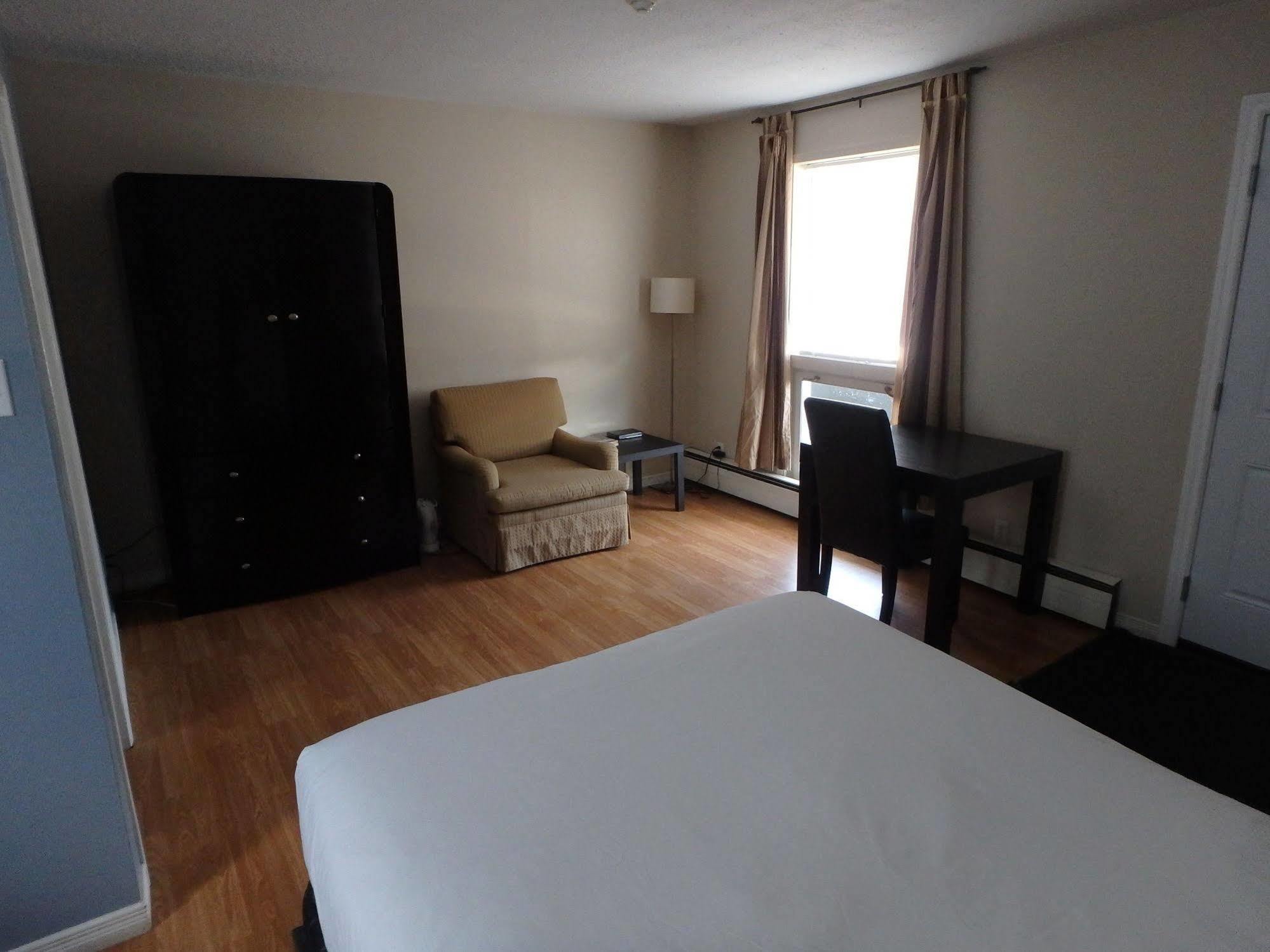 Wheel Inn Motel New Liskeard Ngoại thất bức ảnh